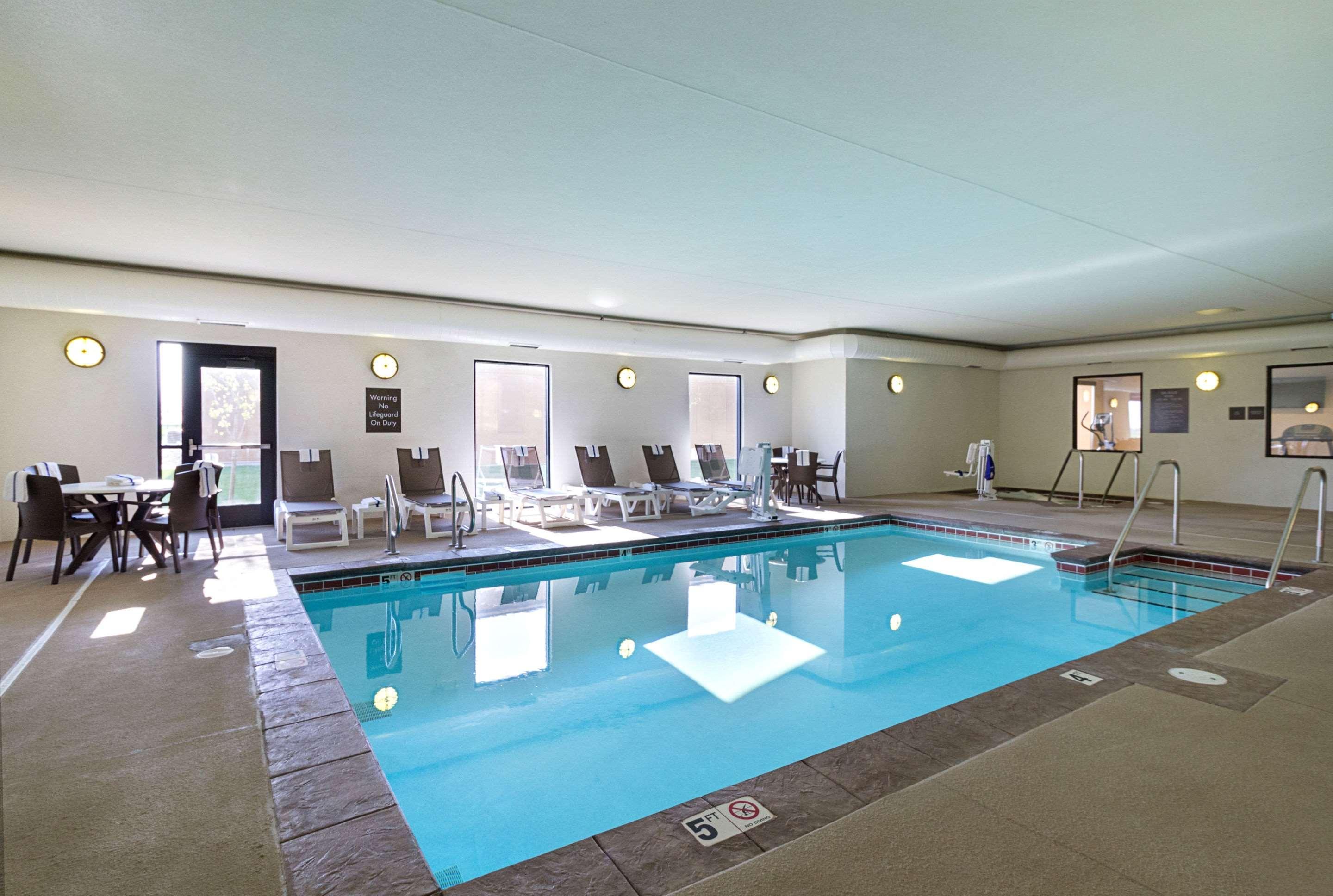 Comfort Suites & Conference Center Worthington Zewnętrze zdjęcie